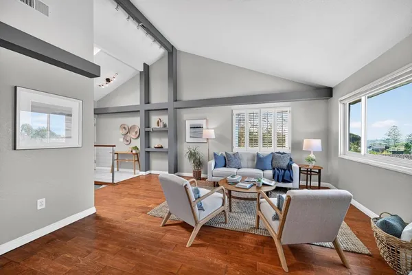 $1,649,000 | 965 Hygeia Avenue, Encinitas, CA 92024