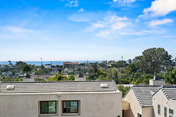 $1,649,000 | 965 Hygeia Avenue, Encinitas, CA 92024