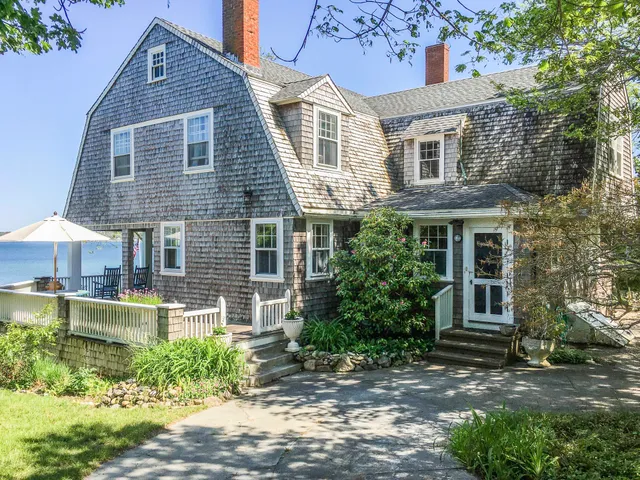 $12,500,000 | 33 Goethals Way, Vineyard Haven, MA 02568