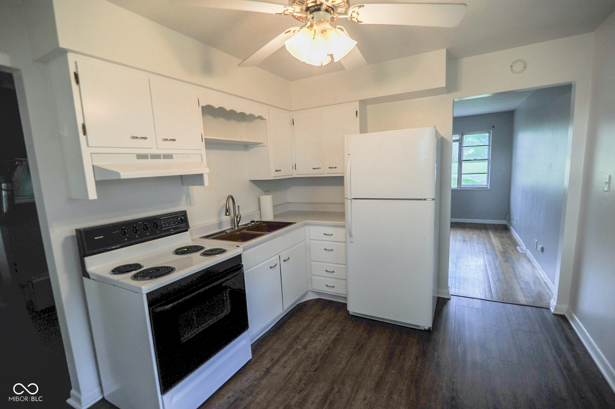 8325 Lake Road Indianapolis, IN 46217 - Photo 7 of 29 Gallery Image 7