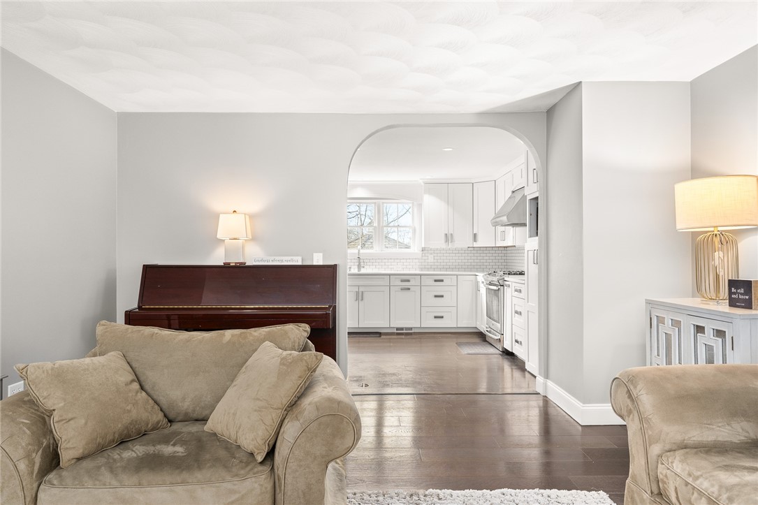 6 Pickering Drive Westerly, RI 02891 - Photo 12 of 30