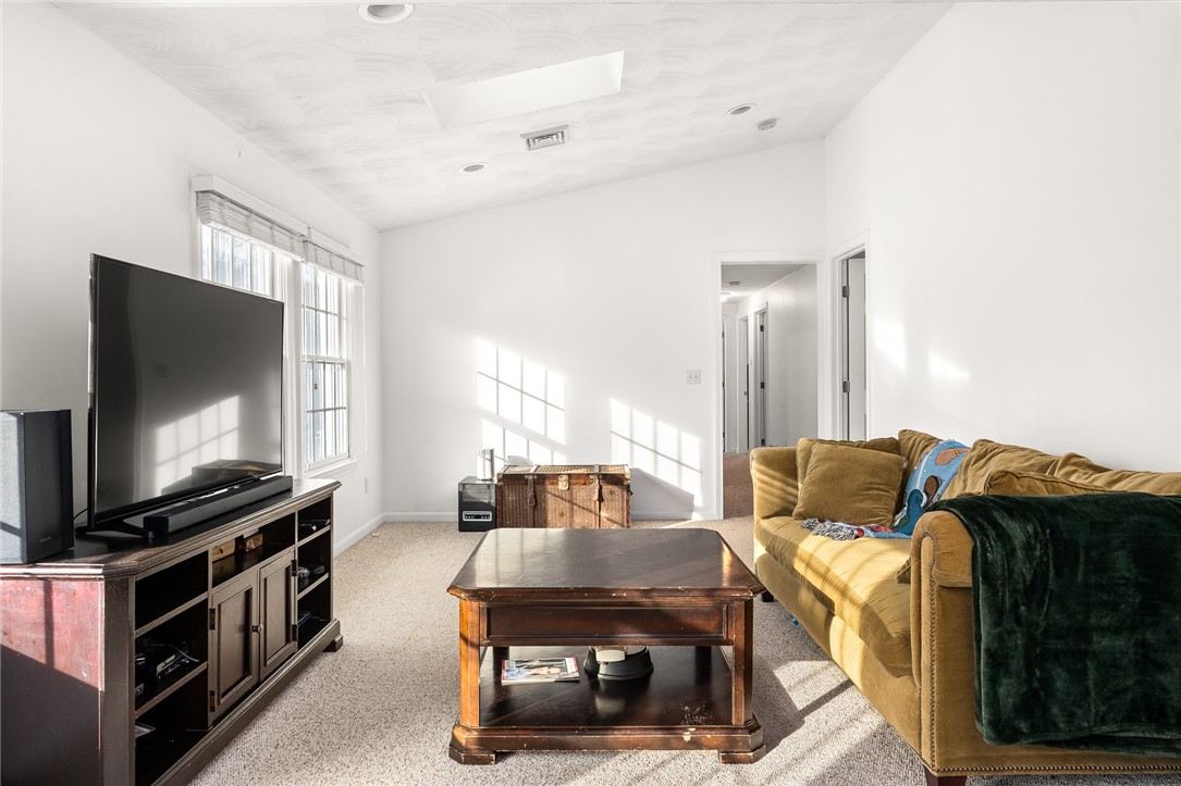 6 Pickering Drive Westerly, RI 02891 - Photo 15 of 30