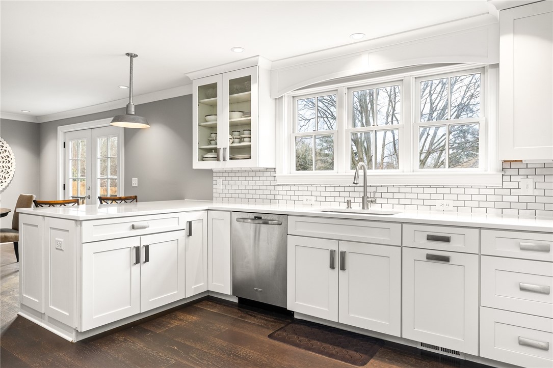 6 Pickering Drive Westerly, RI 02891 - Photo 7 of 30