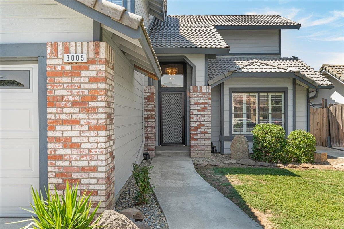 3005 Willetts Way Ceres, CA 95307 - Photo 2 of 29