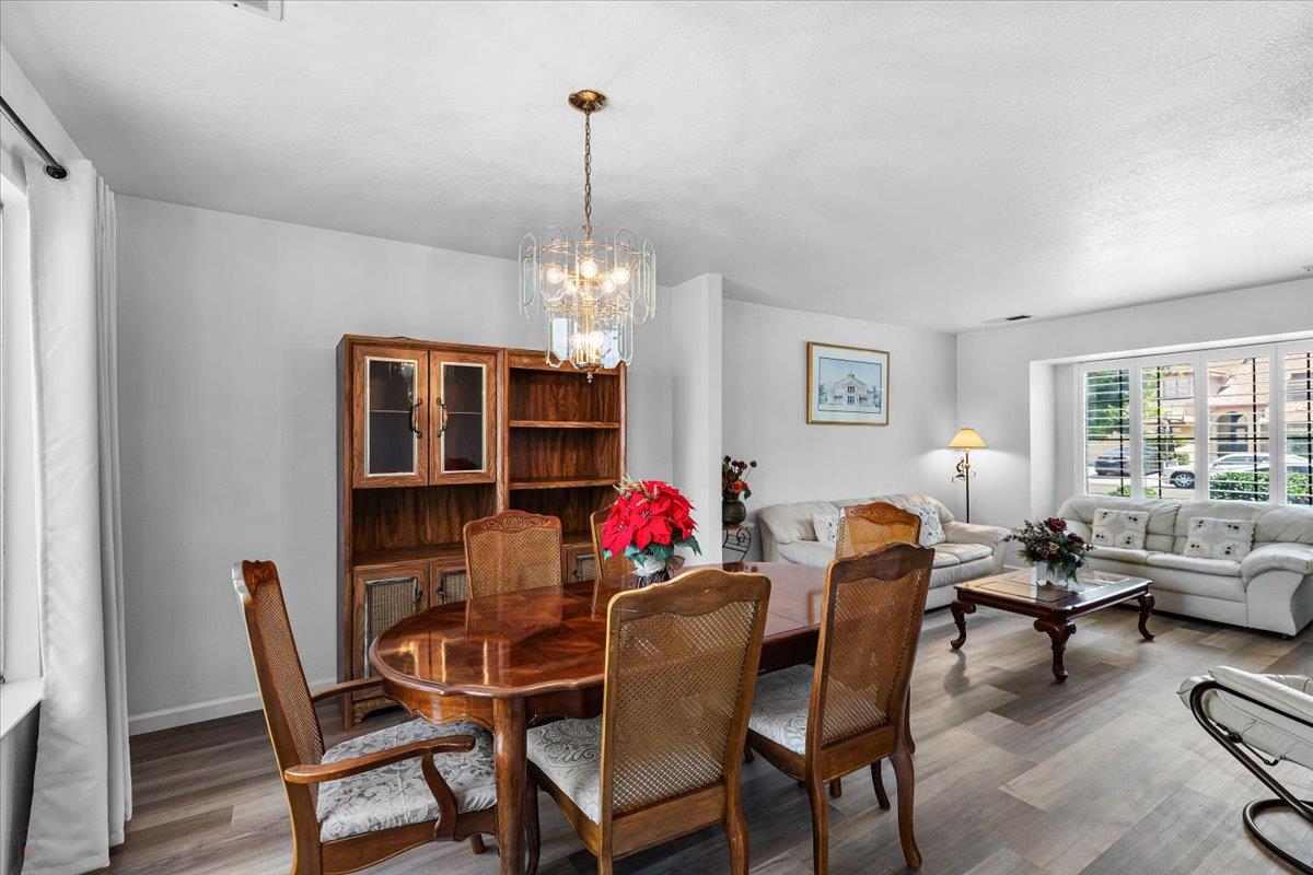3005 Willetts Way Ceres, CA 95307 - Photo 6 of 29 a dining room with furniture and window
