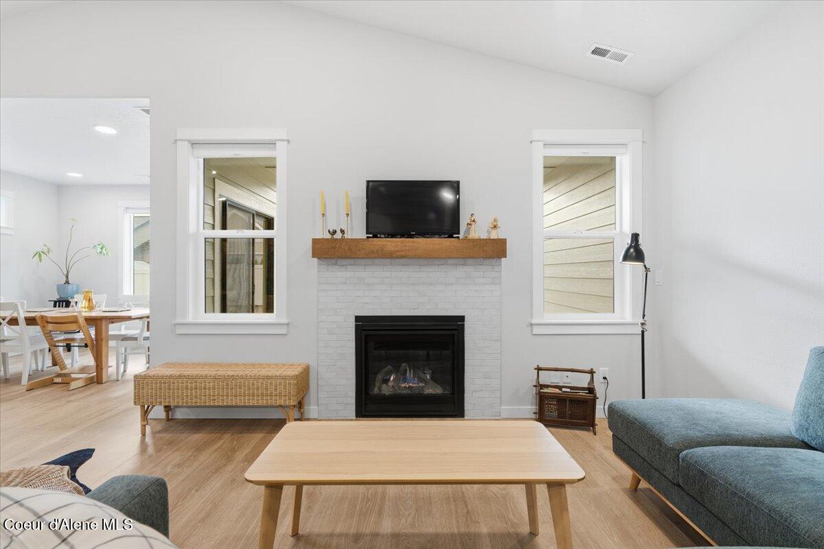 2429 West Victor Loop Coeur D'Alene, ID 83815 - Photo 5 of 35 08-2429 W Victor Lp_RedHogMedia