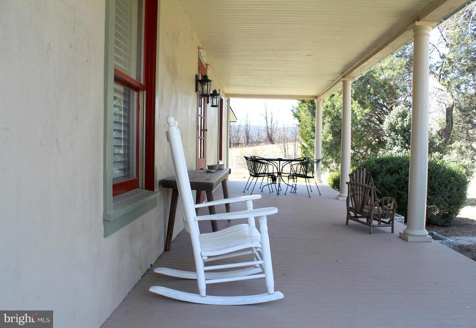 35267 Paxson Road Round Hill, VA 20141 - Photo 3 of 29 ADORABLE FRONT PORCH