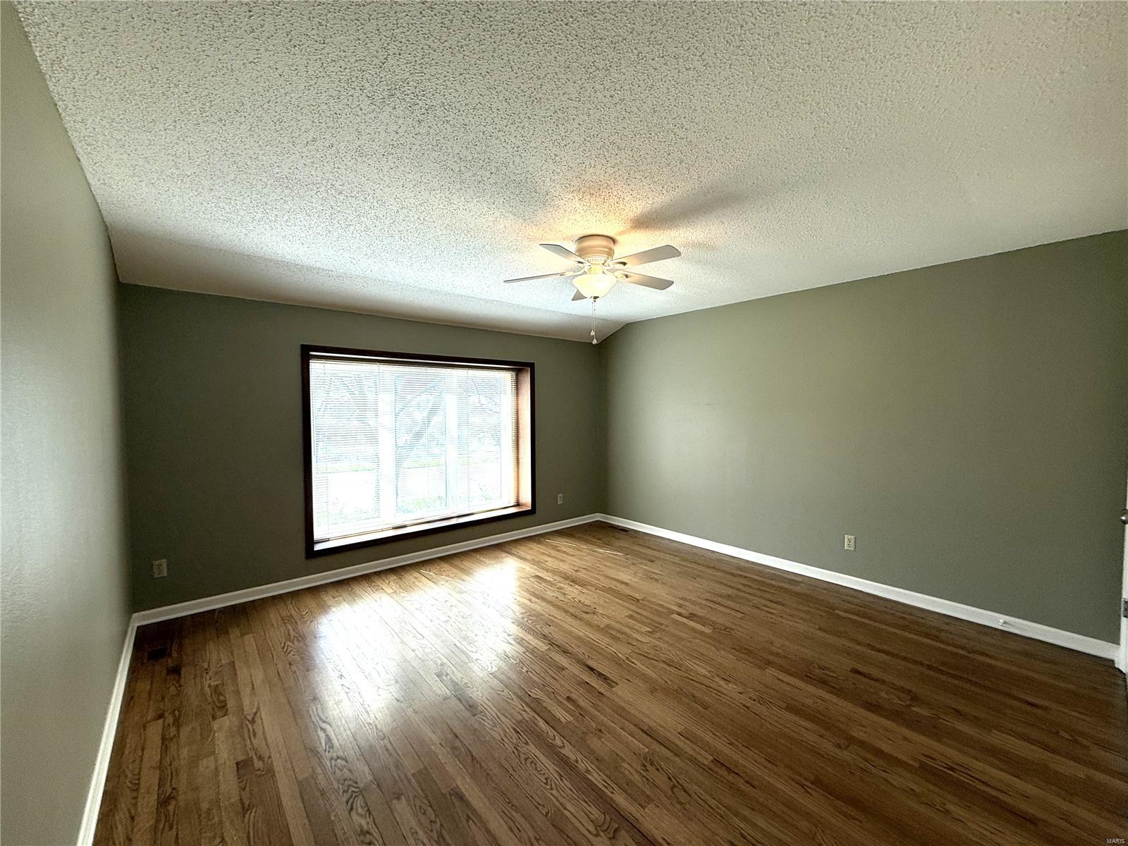 643 Spring Meadows Drive Ballwin, MO 63011 - Photo 5 of 29