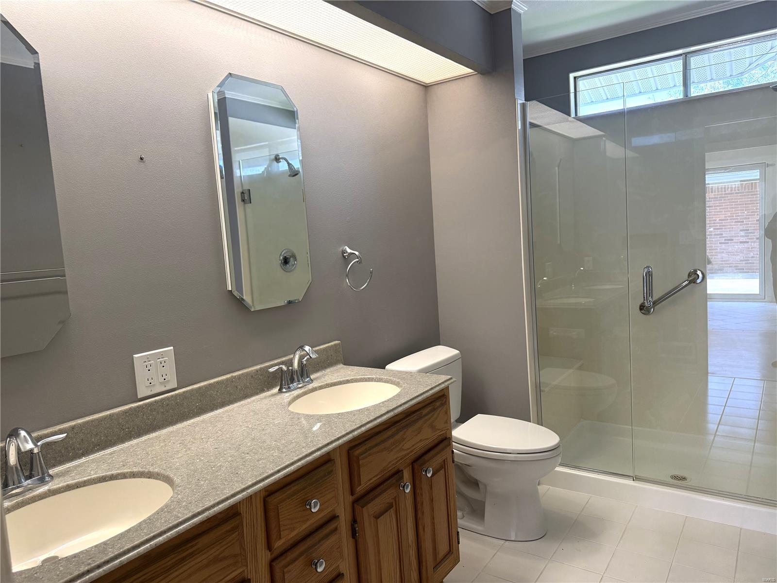 643 Spring Meadows Drive Ballwin, MO 63011 - Photo 8 of 29