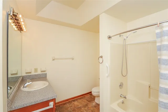 $575,000 | 206 Westwind Harbour Drive, Anderson, SC 29626