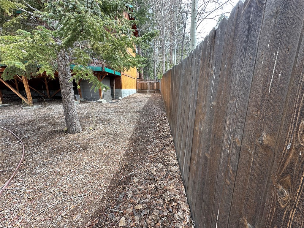 43632 Shasta Road Big Bear Lake, CA 92315 - Photo 28 of 30 a view of a back yard