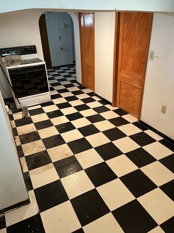 15 Branch Street Fall River, MA 02721 - Photo 16 of 17