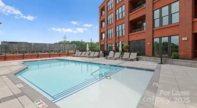 $2,142 | 300 East 36th Street, Unit B1, Charlotte, NC 28206