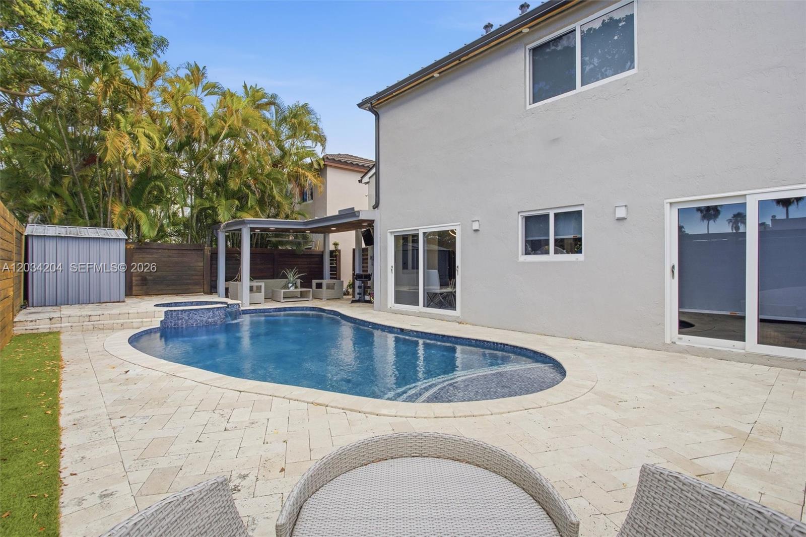 7315 Southwest 158th Avenue Miami, FL 33193 - Photo 8 of 48