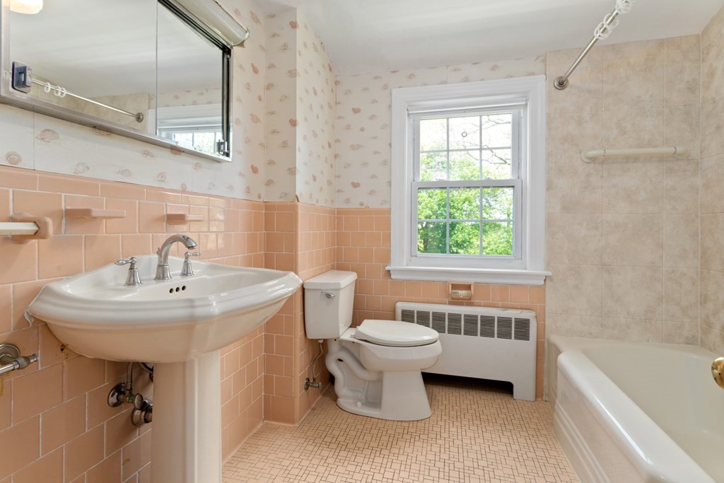 47 Outlook Road Wakefield, MA 01880 - Photo 27 of 42 Gallery Image 27