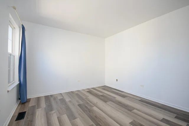 $2,500 | 2976 White Thorn Circle, Naperville, IL 60564