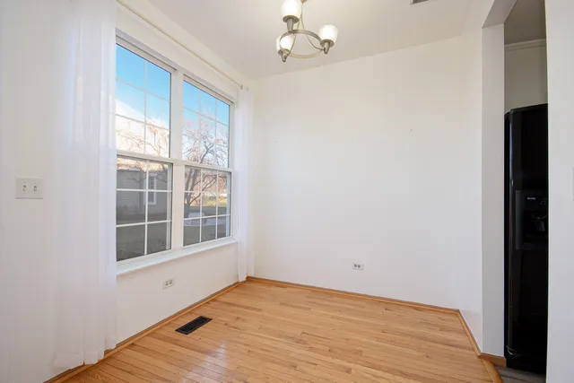 $2,500 | 2976 White Thorn Circle, Naperville, IL 60564