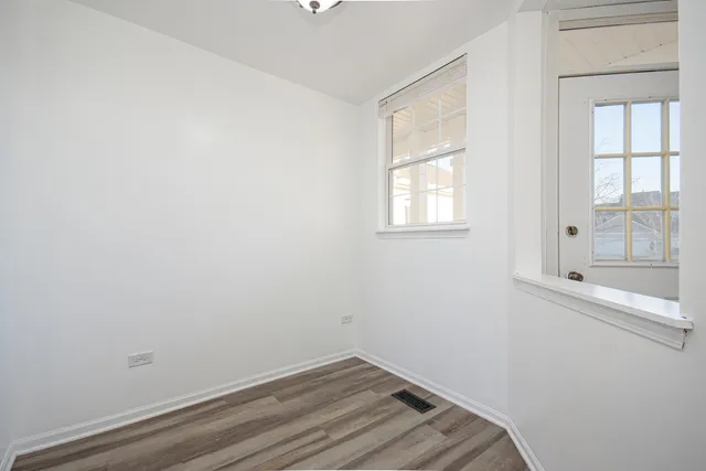 $2,500 | 2976 White Thorn Circle, Naperville, IL 60564