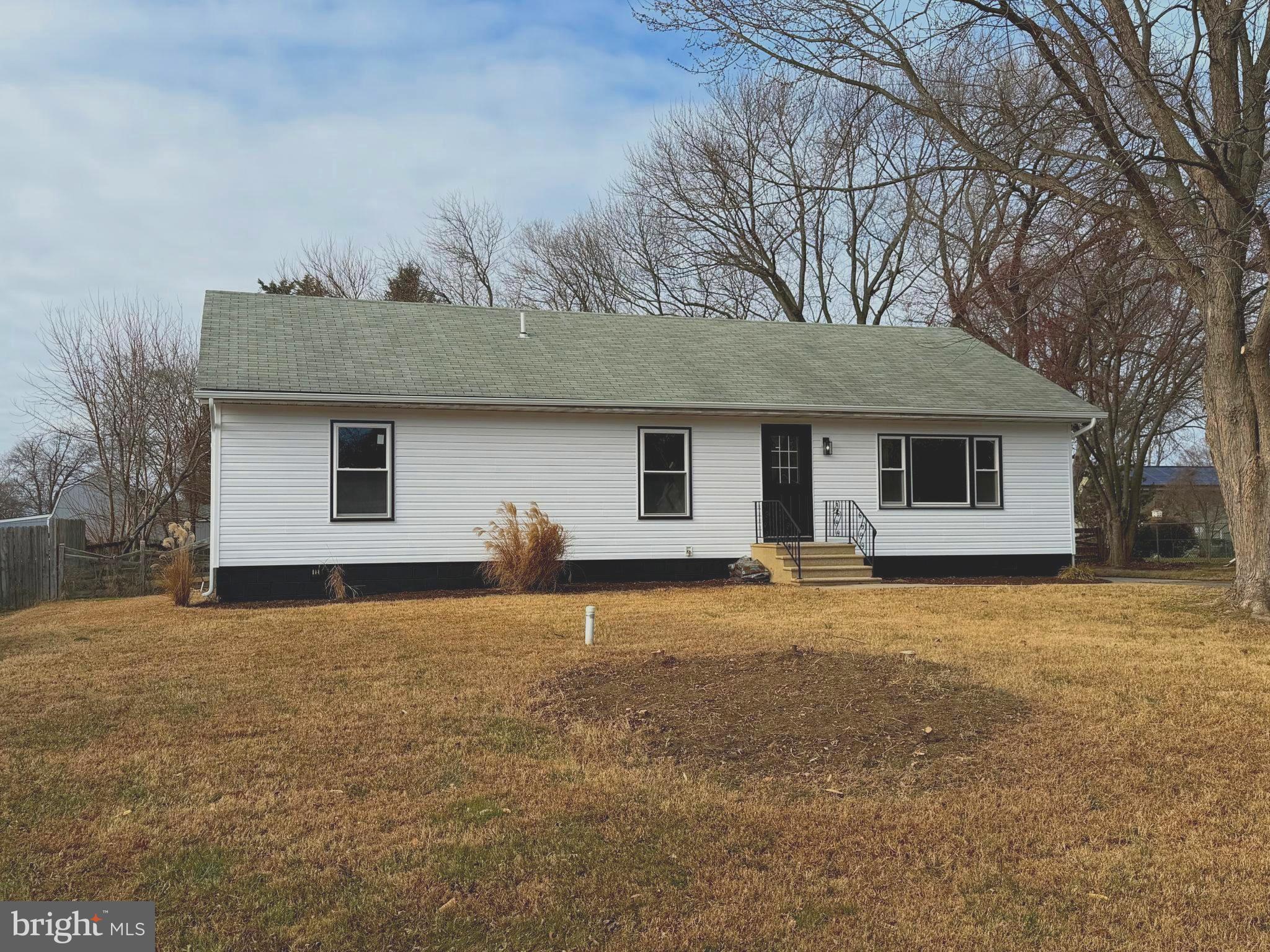 114 Birch Road Stevensville, MD 21666 - Photo 2 of 53 Remodeled 4 bed, 2 baths + bonus room & sunroom