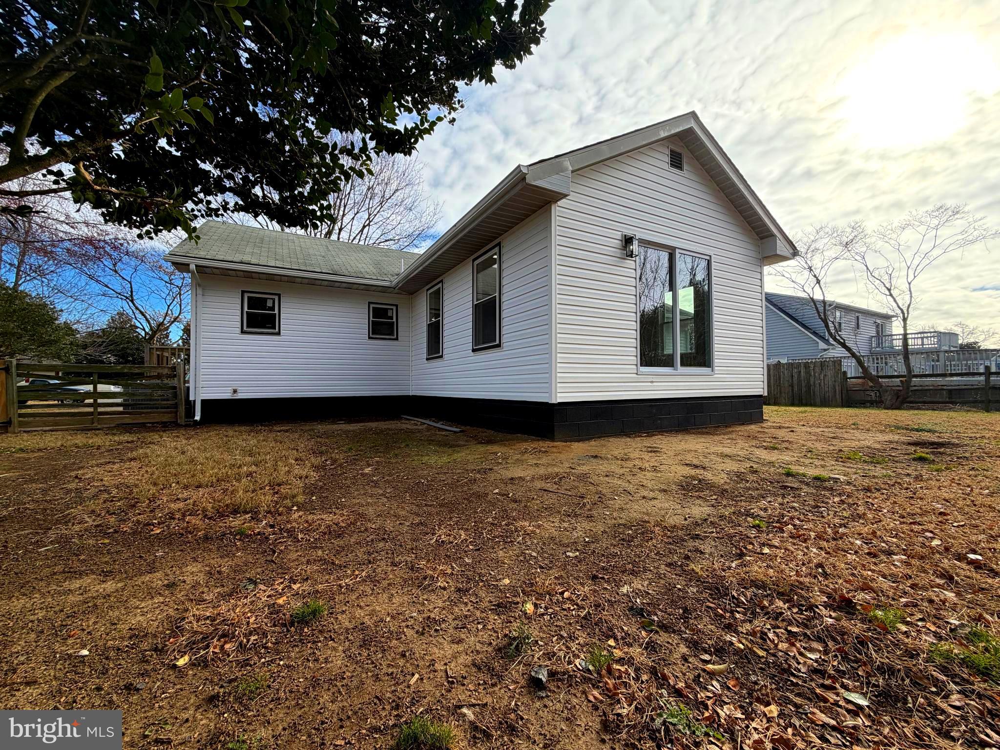 114 Birch Road Stevensville, MD 21666 - Photo 6 of 52 Remodeled 4 bed, 2 baths + bonus room & sunroom