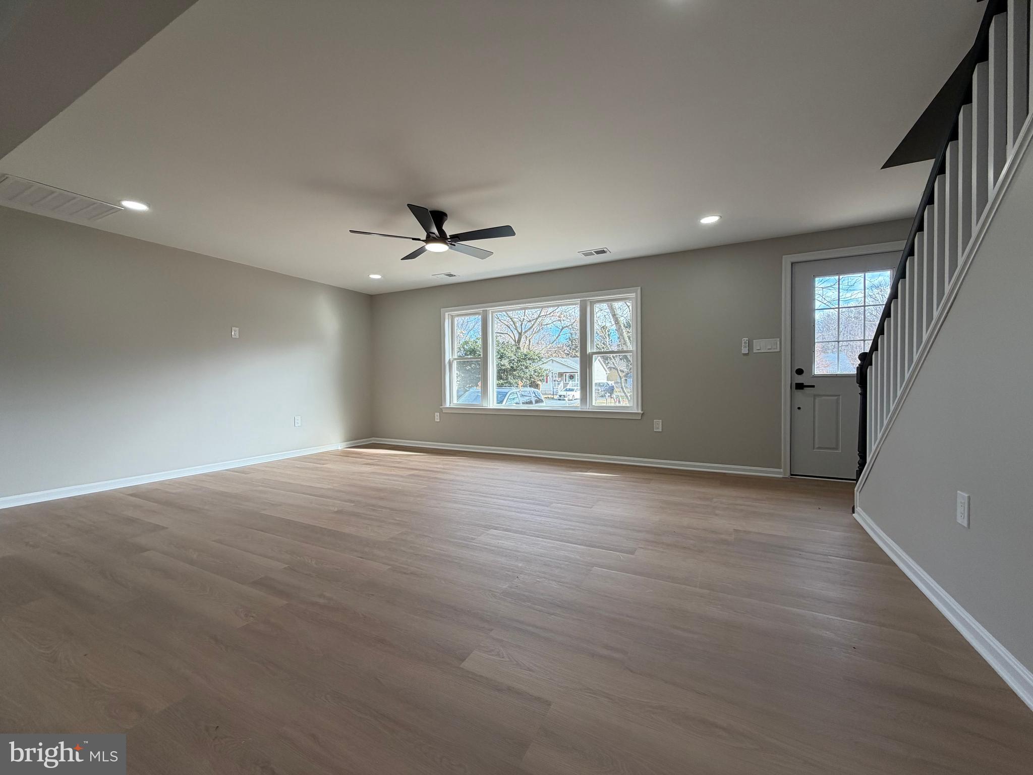 114 Birch Road Stevensville, MD 21666 - Photo 8 of 53 Main Living Room