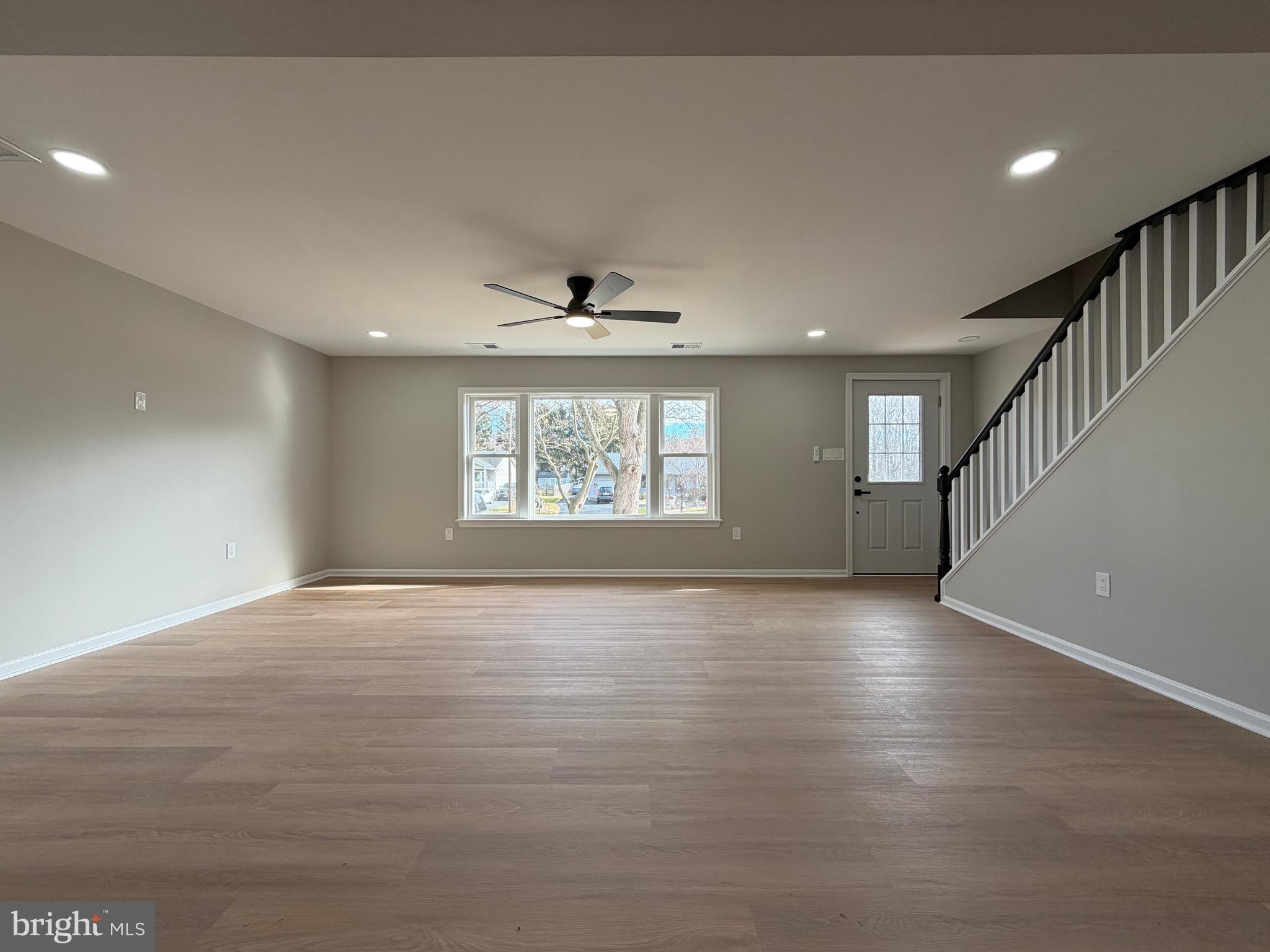 114 Birch Road Stevensville, MD 21666 - Photo 9 of 53 Main Living Room