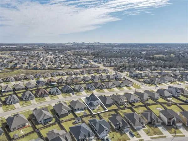 $395,000 | 2111 Markley Drive, Bryan, TX 77807