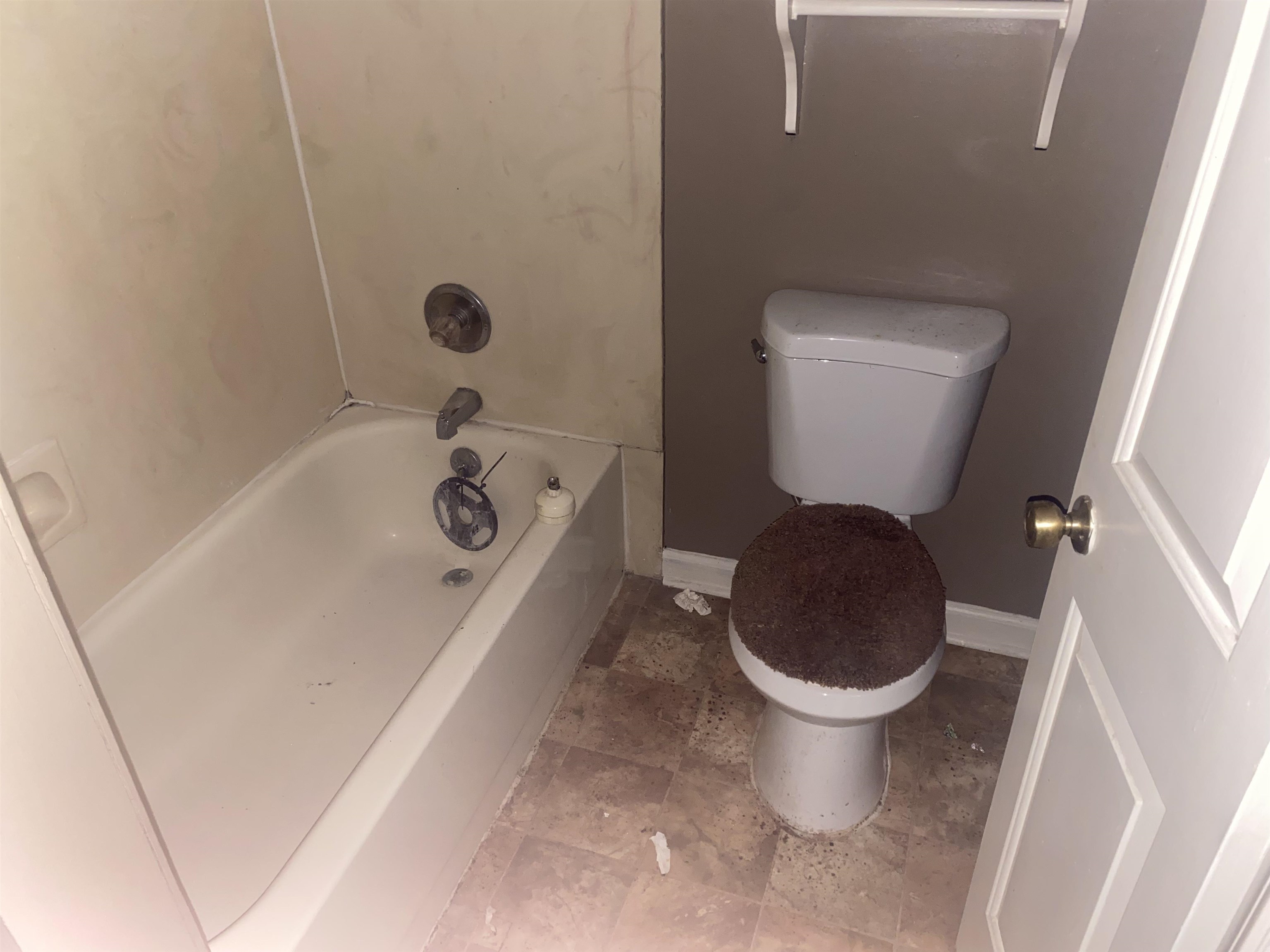 3051 Knight Road Memphis, TN 38118 - Photo 12 of 18 a bathroom with a toilet and a sink