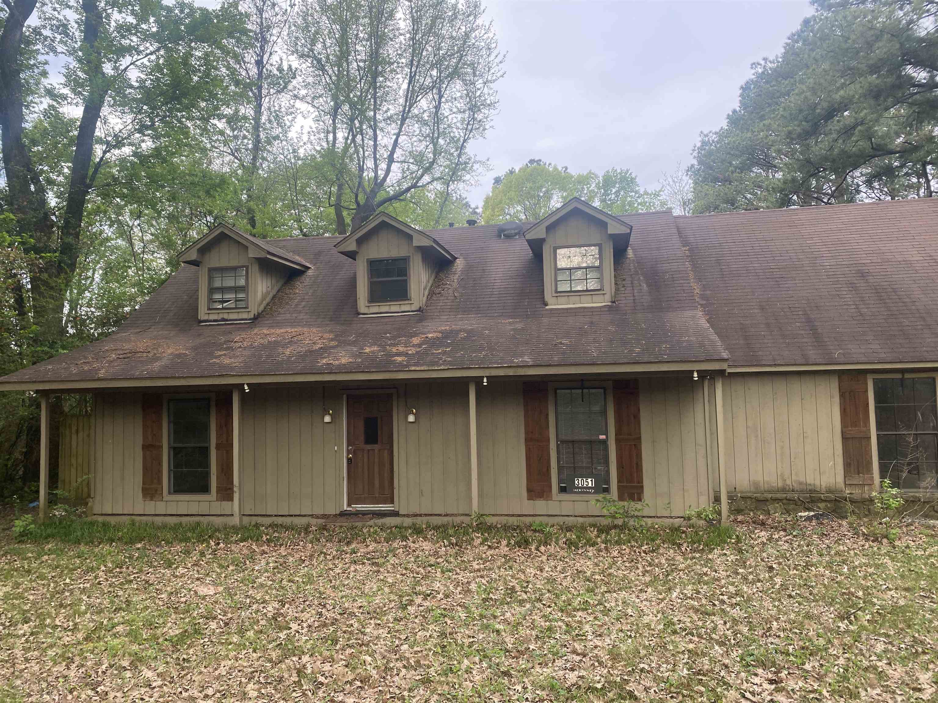 3051 Knight Road Memphis, TN 38118 - Photo 2 of 18 a front view of a house