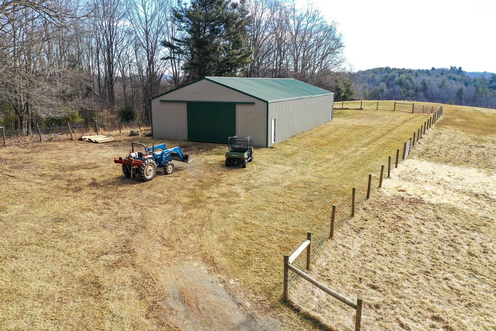 618 Cardinal Road Galax, VA 24333 - Photo 32 of 42 Gallery Image 32