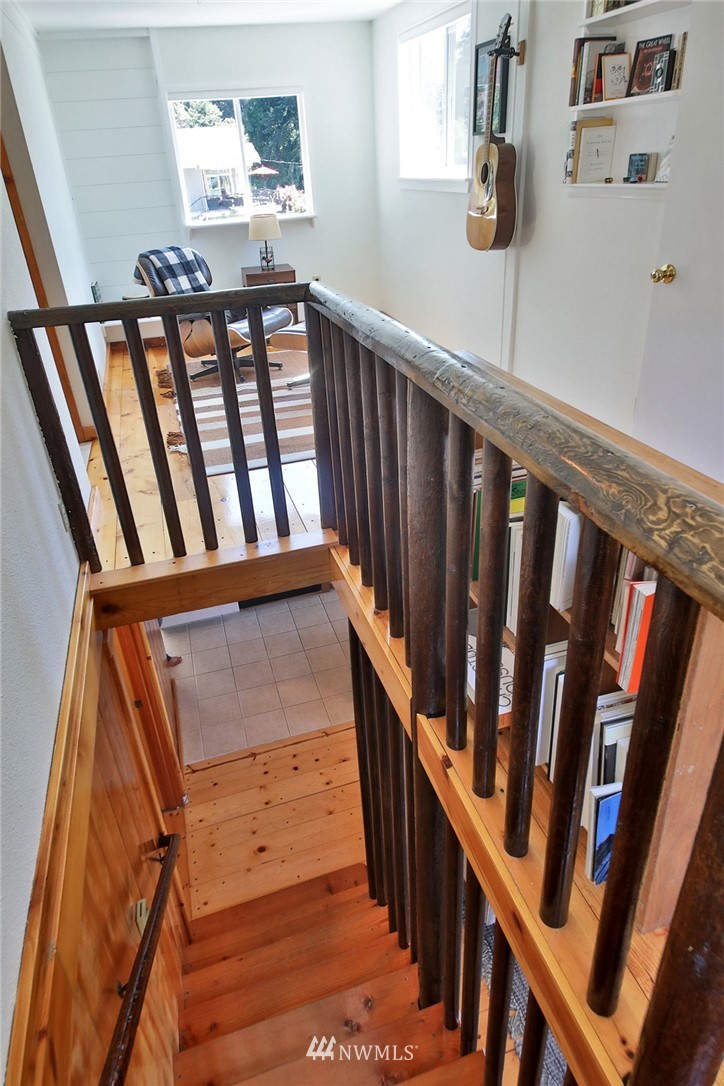 5837 Mutiny Bay Road Freeland, WA 98249 - Photo 19 of 40 a view of entryway