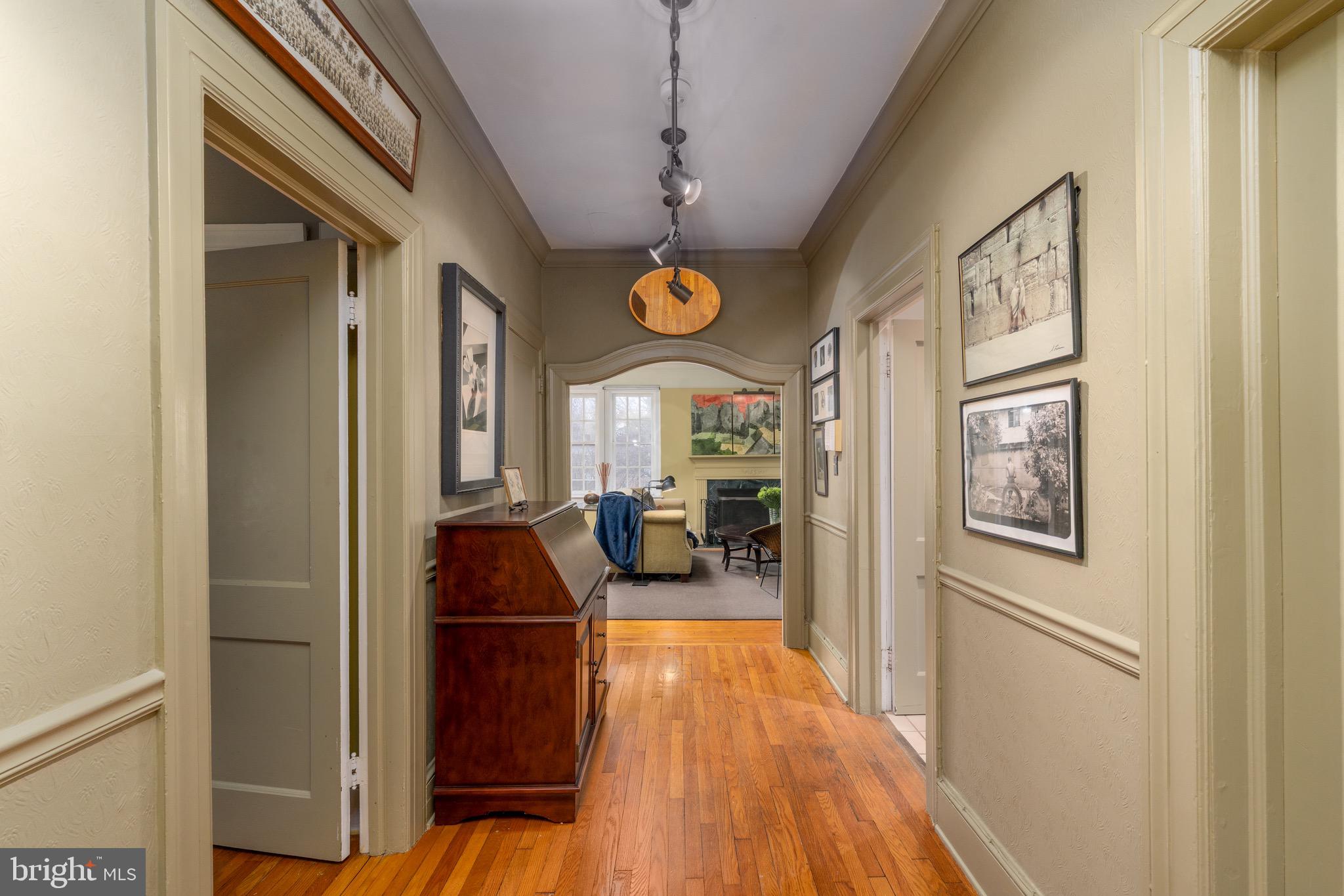 102 West 39th Street, Unit 2A Baltimore, MD 21210 - Photo 10 of 17