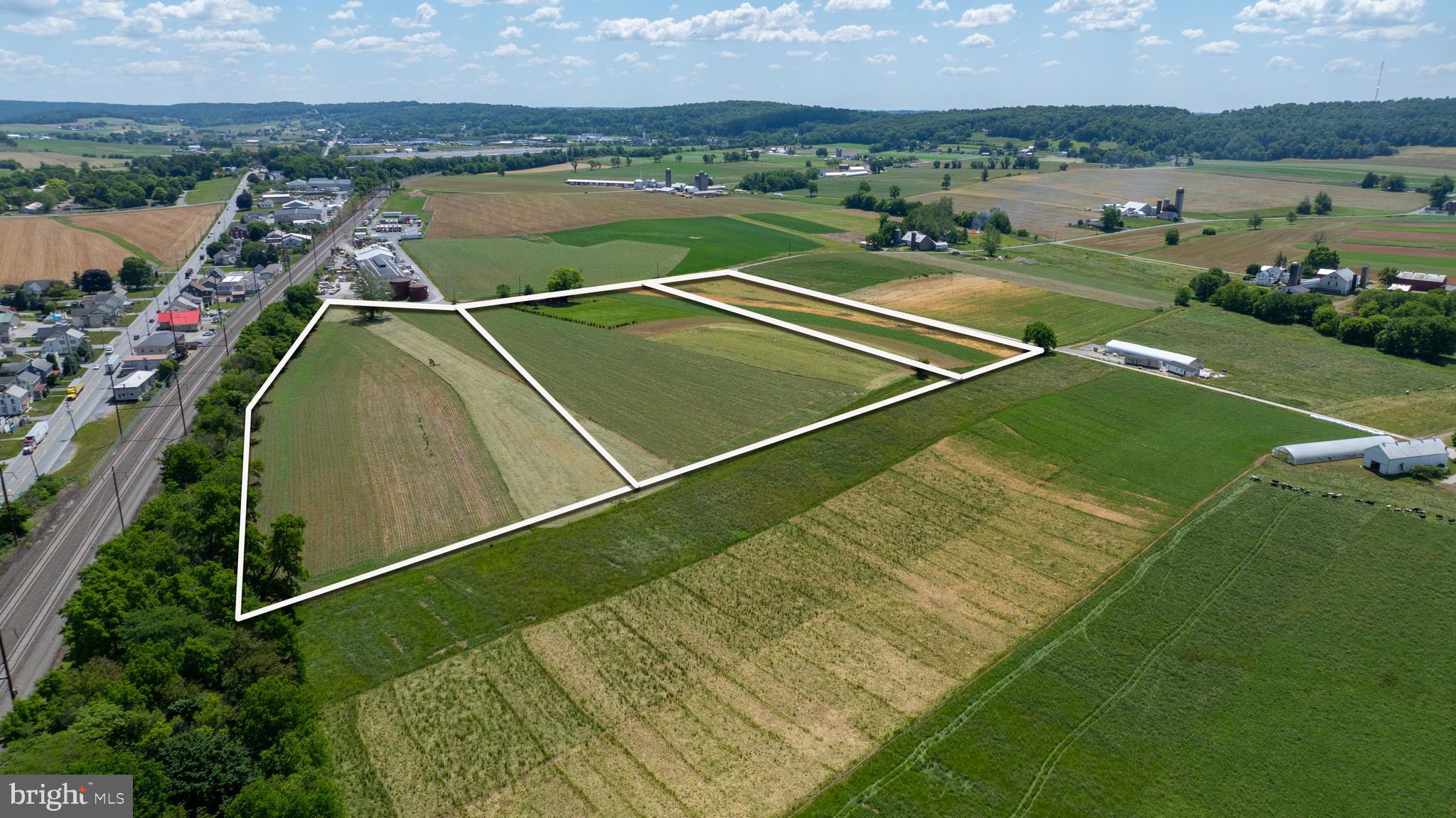 12 South Kinzer Road Paradise, PA 17562 - Photo 6 of 9 an aerial view of a football ground