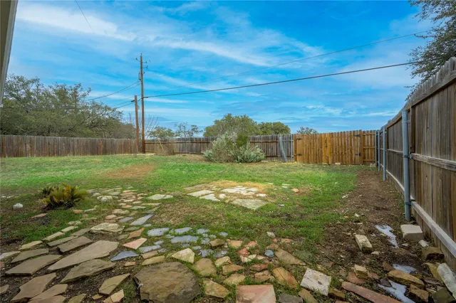 $2,100 | 15302 Cavalier Canyon Drive, Unit B, Lakeway, TX 78734