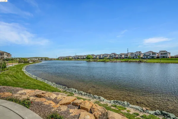 $699,000 | 2404 Indigo Drive, Fairfield, CA 94533