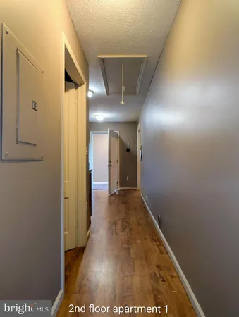 a view of empty room with window