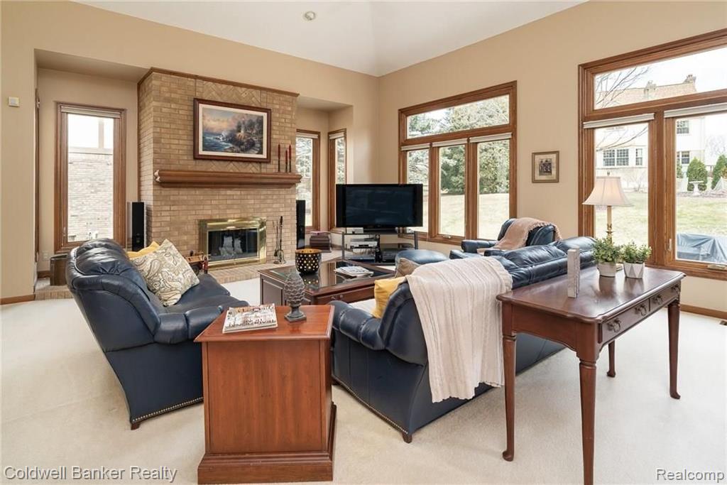 3736 Newcastle Drive Rochester Hills, MI 48306 - Photo 13 of 40