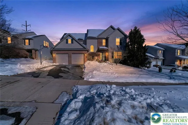 $515,000 | 4609 Troxell Drive, Whitehall, PA 18052