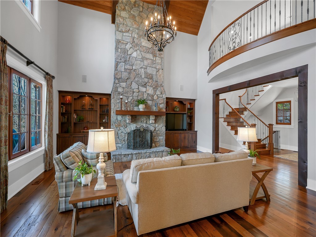 213 Jocassee Point Road Salem, SC 29676 - Photo 6 of 50 Gallery Image 6