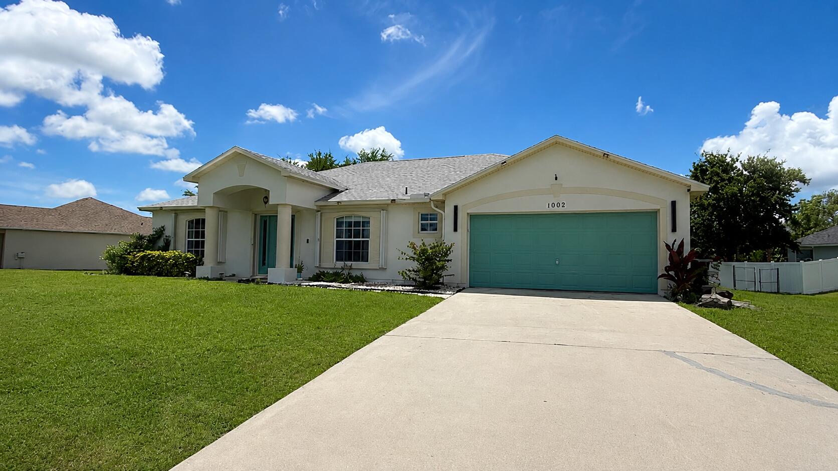 1002 Southwest Longfellow Road Port St. Lucie, FL 34953 - Photo 2 of 26 7BC1FEAC-3350-4E5A-BAFF-68D5015DEA47
