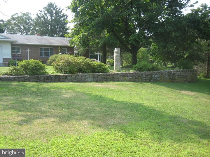 400 Spiece Road Pottstown, PA 19465 - Photo 16 of 19 View in Back
