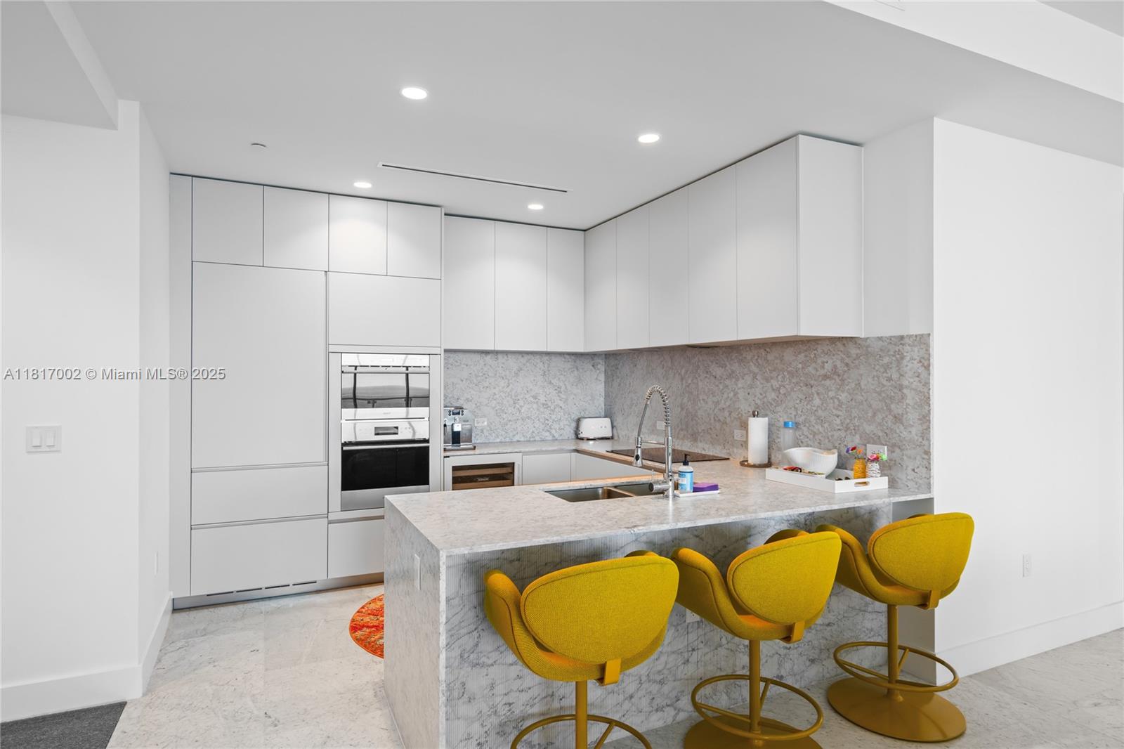 5775 Collins Avenue, Unit 1602 Miami Beach, FL 33140 - Photo 14 of 77