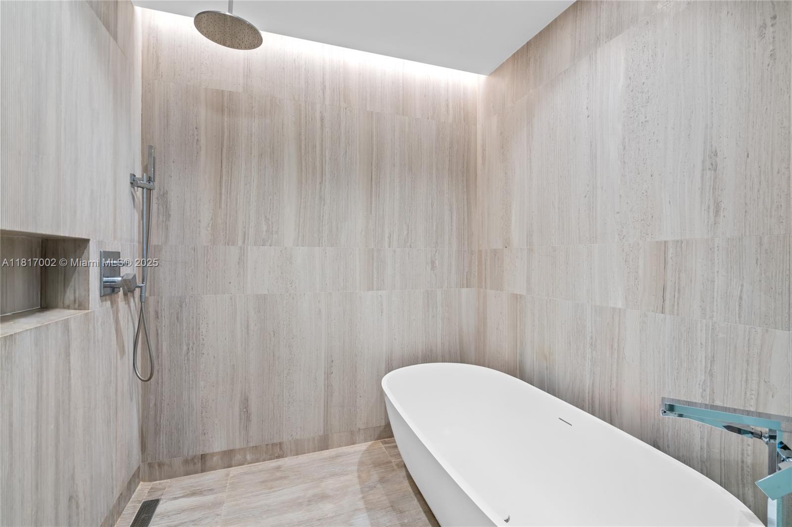 5775 Collins Avenue, Unit 1602 Miami Beach, FL 33140 - Photo 59 of 77