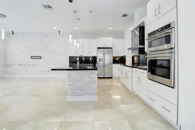 $6,300 | 11865 Southwest 13th Court, Pembroke Pines, FL 33025