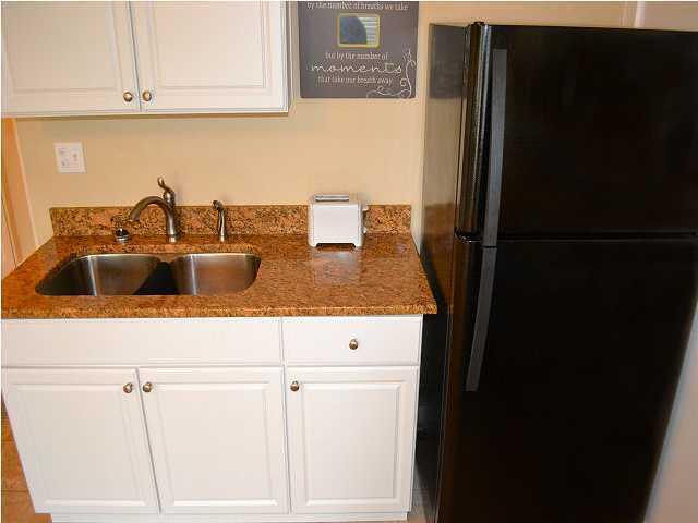 45 Town Center Loop, Unit 216 Santa Rosa Beach, FL 32459 - Photo 15 of 41 Kitchen