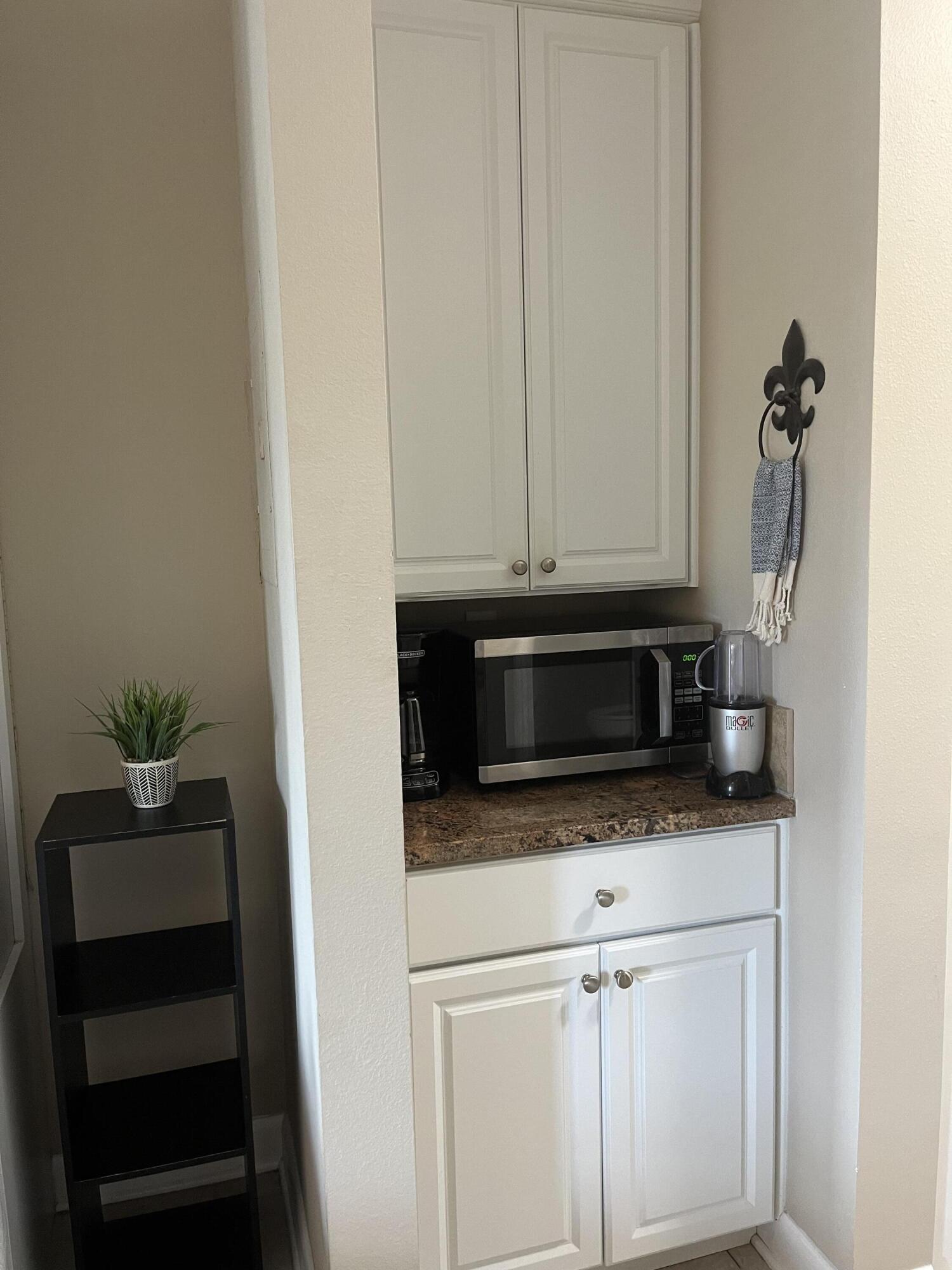 45 Town Center Loop, Unit 216 Santa Rosa Beach, FL 32459 - Photo 17 of 41 Microwave