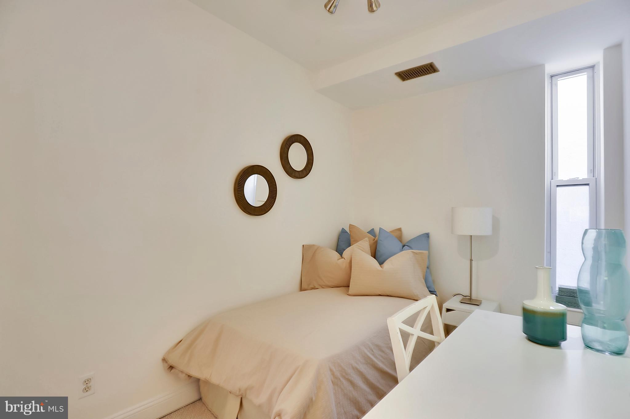 1821 Belmont Road Northwest, Unit 7 Washington, DC 20009 - Photo 7 of 10 Bedroom