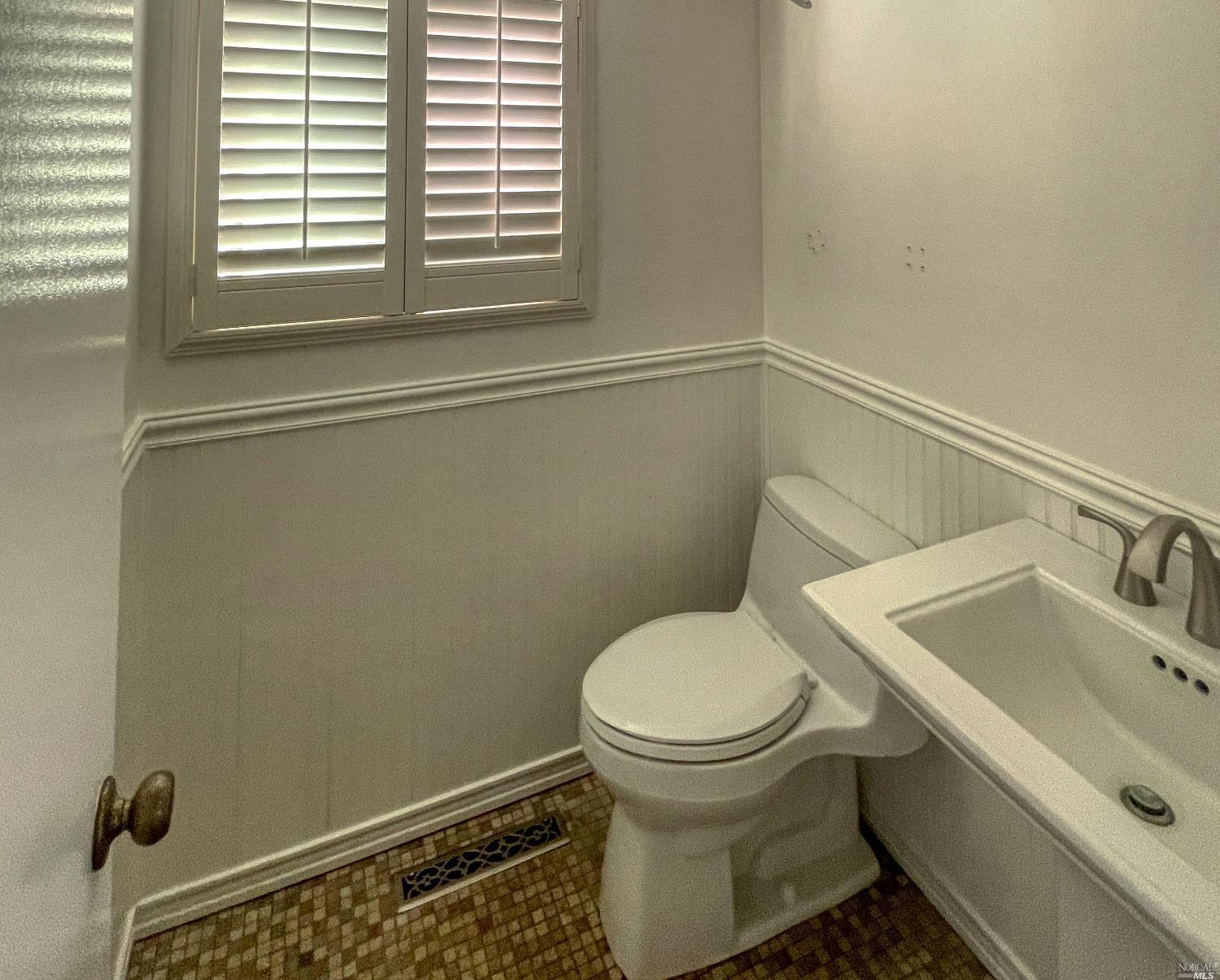 1521 Genesis Court Rohnert Park, CA 94928 - Photo 17 of 30