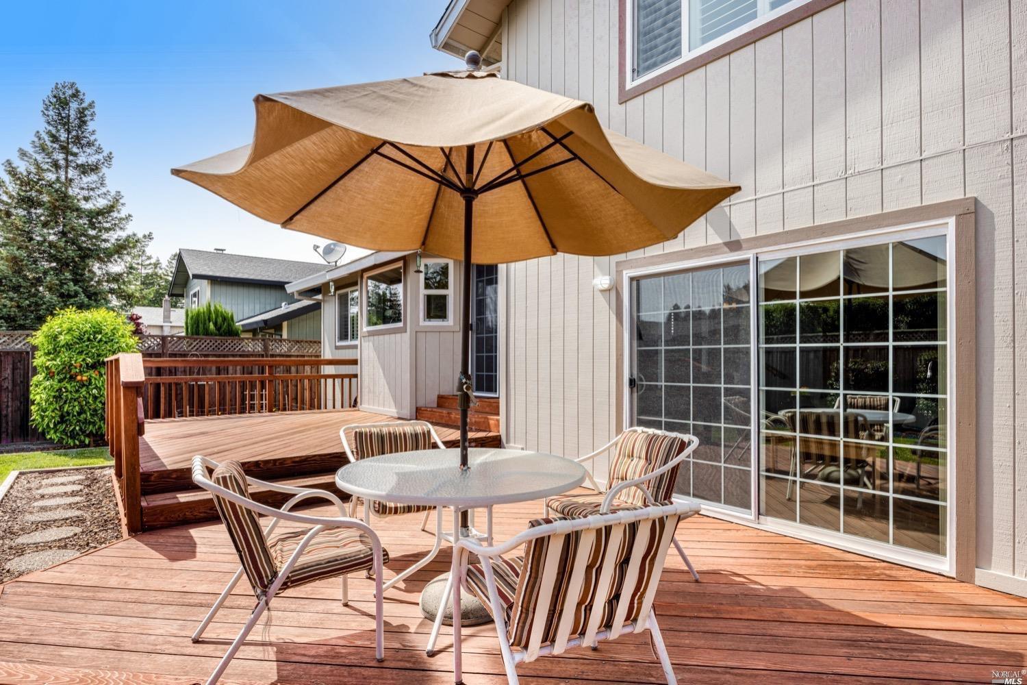 1521 Genesis Court Rohnert Park, CA 94928 - Photo 5 of 30