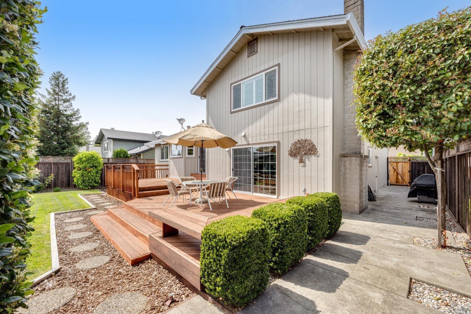 1521 Genesis Court Rohnert Park, CA 94928 - Photo 9 of 30